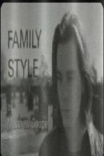 Guarda online Family Style gratuitamente.